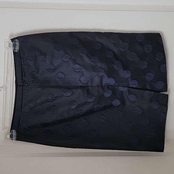 J Crew Size 00 "The Pencil Skirt" Black with Blue Polka Dots, Exc. Used Cond. - Picture 3 of 13